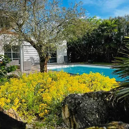 Villa Maison D'architecte A *